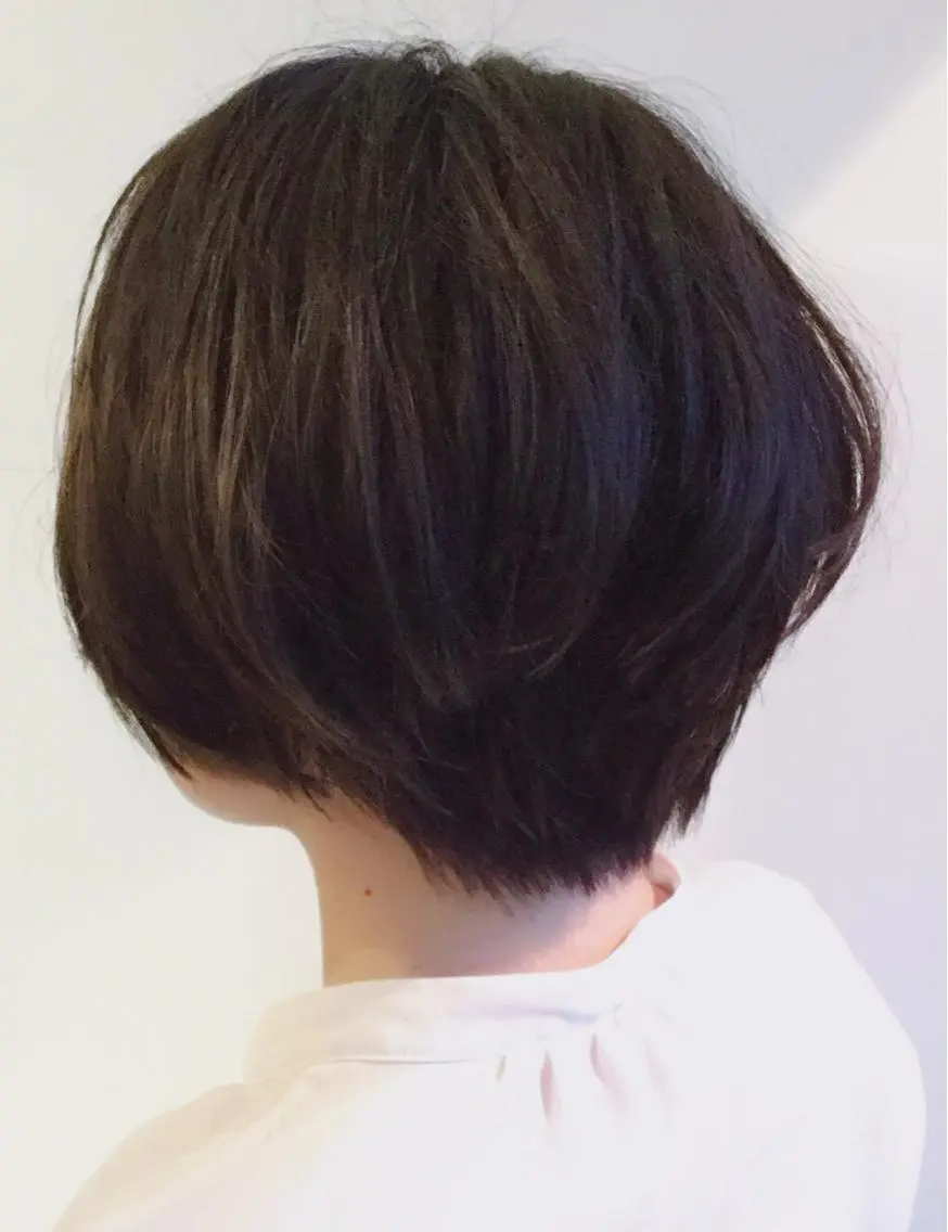 ショート パーマ ショートヘア ✨白髪ぼかし 🍀MINAKO☆のヘアスタイル