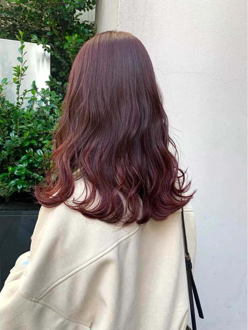ミディアム カラー ベージュカラー ブリーチ ブリーチなしカラー ピンクカラー ピンクベージュ 矢野 晃平のヘアスタイル