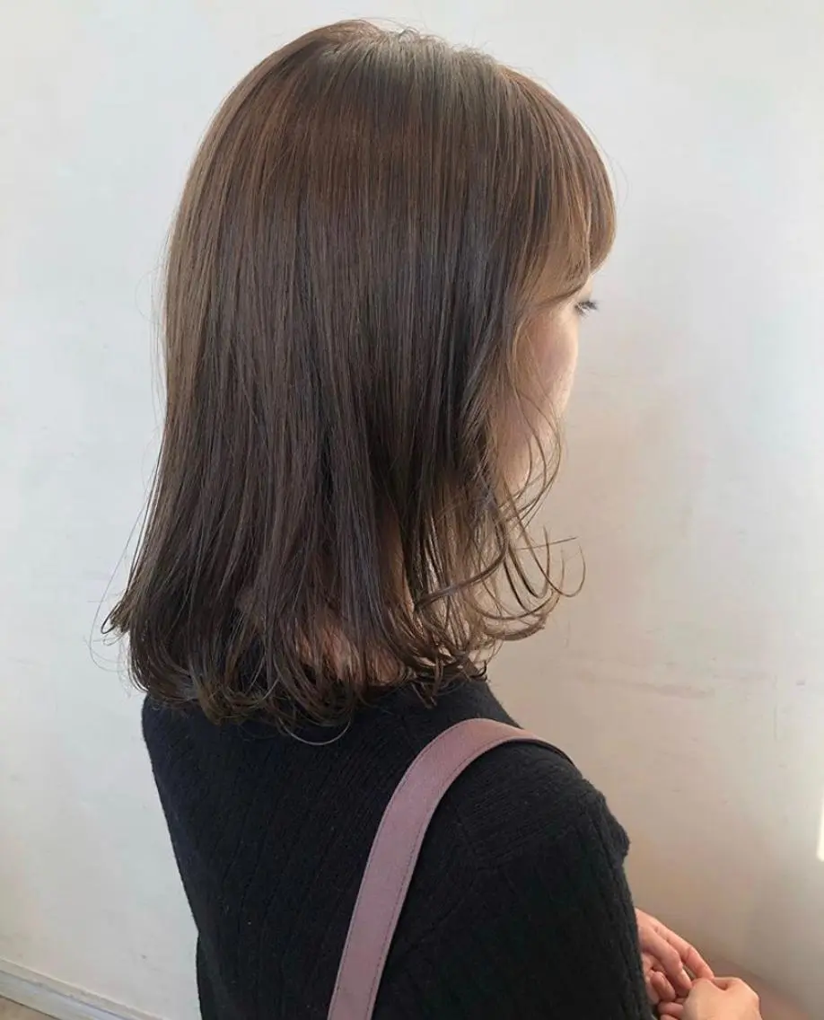 セミロング カラー ヘアアレンジ ブリーチ 透明感カラー ブリーチなしカラー Trip大名 AZUのヘアスタイル