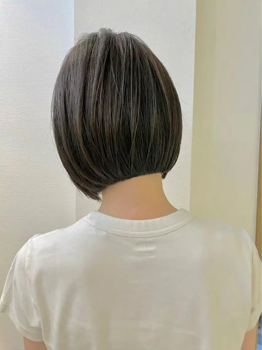 ミディアム カラー カット ヘアカラー トリートメント 顔周り/ブリーチなし /縮毛矯正🫧伊勢のヘアスタイル