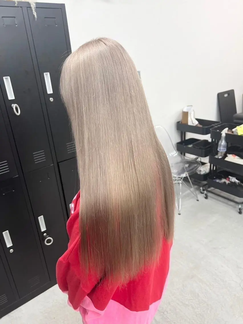 ミディアム 江坂エリア最安値◎ ブリーチ*土田のヘアスタイル