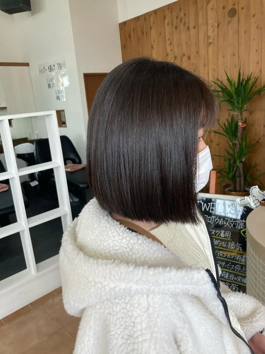 ミディアム カット Well‘s黒木🌿 レイヤー💎寒色のヘアスタイル