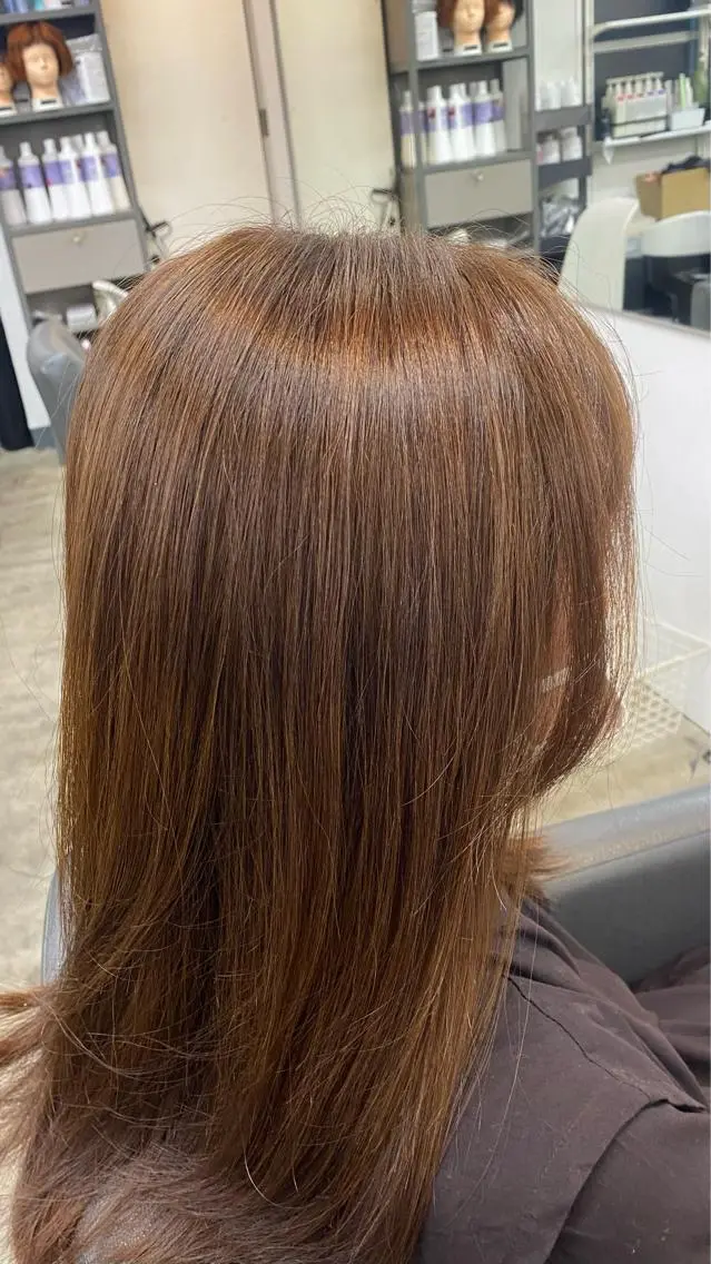 ロング uka 小林桜のヘアスタイル