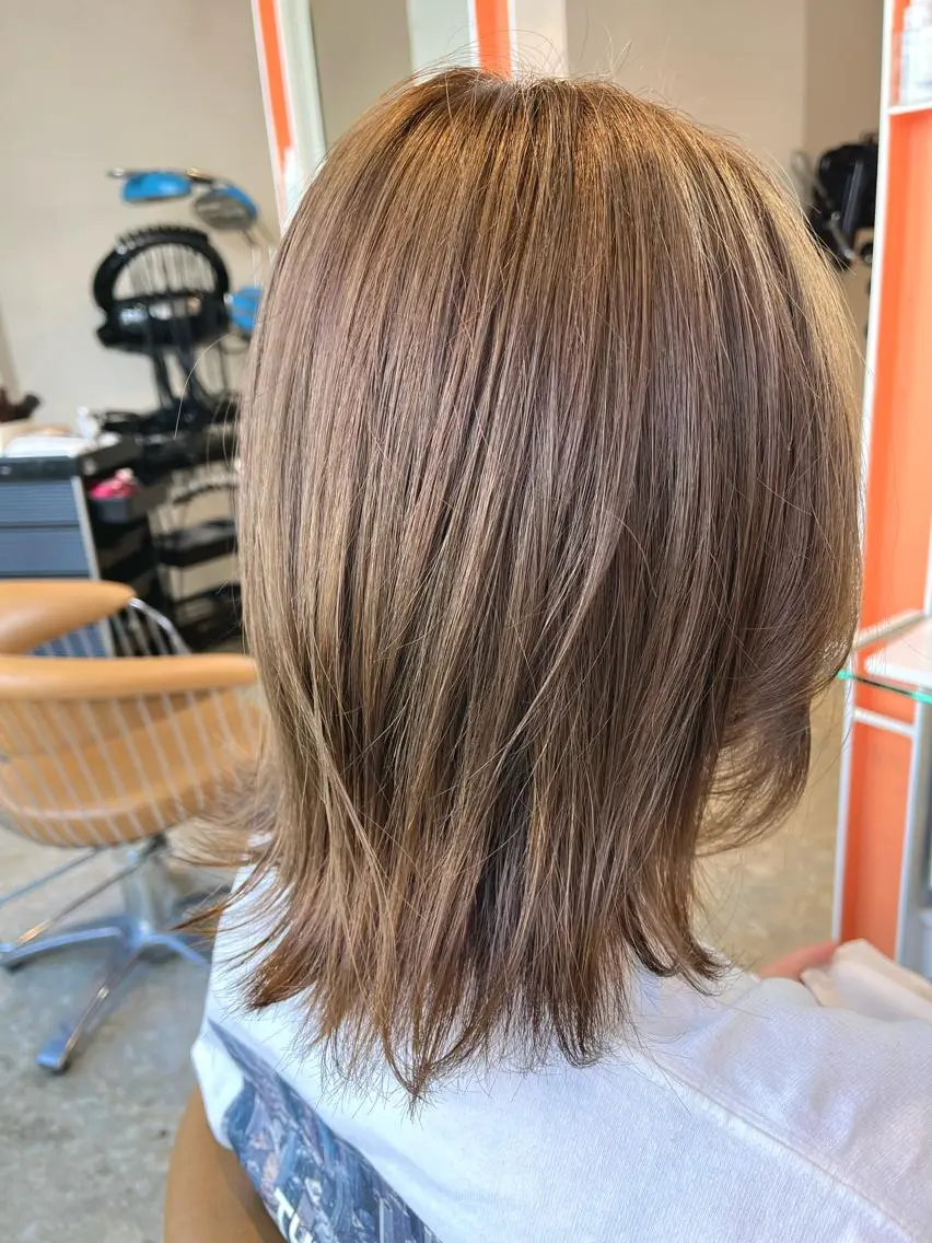 ミディアム カラー ヘアカラー トリートメント うしだ かおるのヘアスタイル