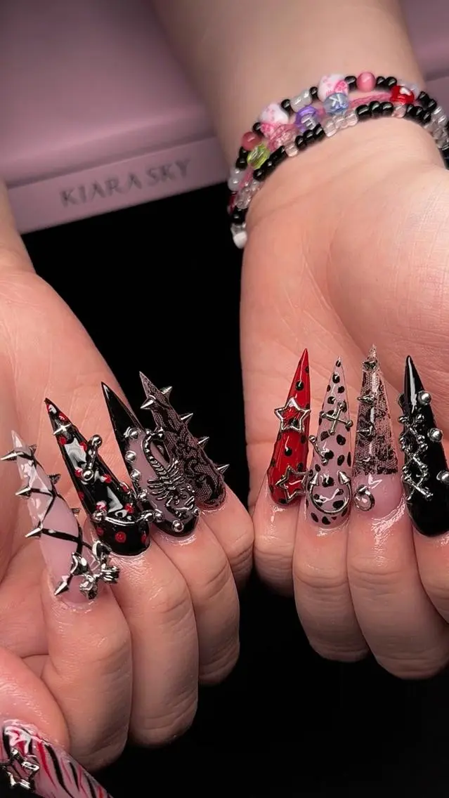 ネイル ジェルネイル キラキラネイル 韓国ネイル 持ち込み ワンホンネイル Nova Nailのネイルデザイン