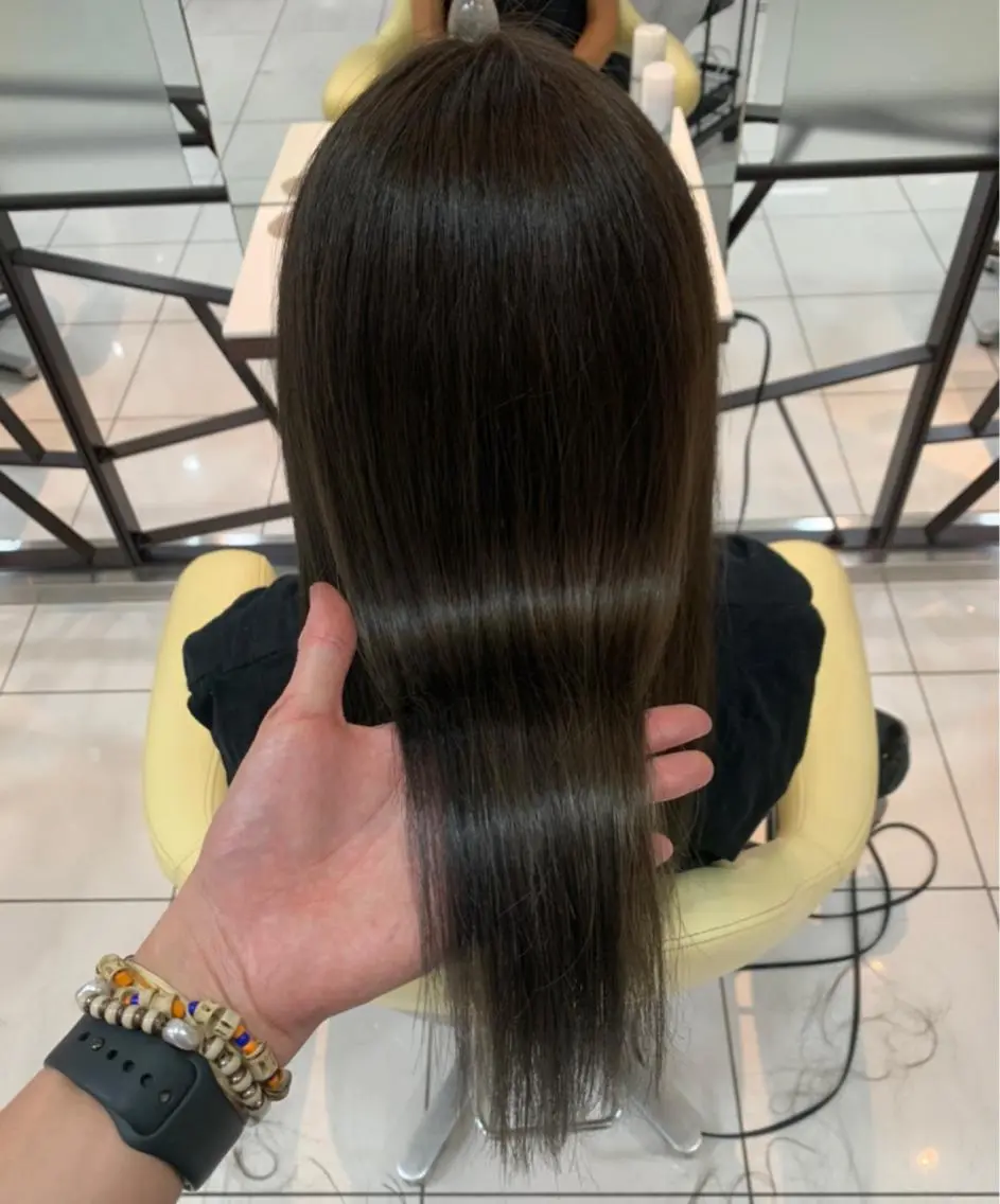 ロング カラー ベージュカラー オリーブベージュ 🫧髪質改善・美髪 艶髪🫧ニタ シンゴのヘアスタイル
