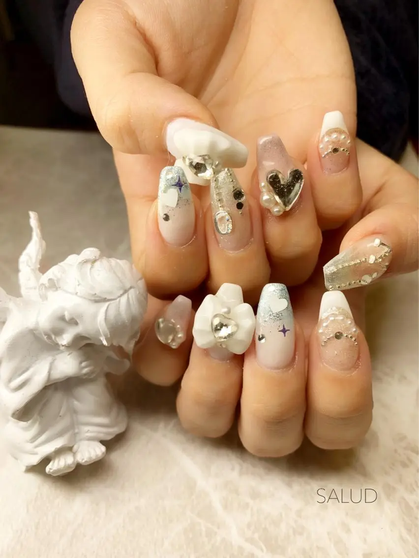 ネイル リボン ハンドネイル Nail Salon SALUDのネイルデザイン