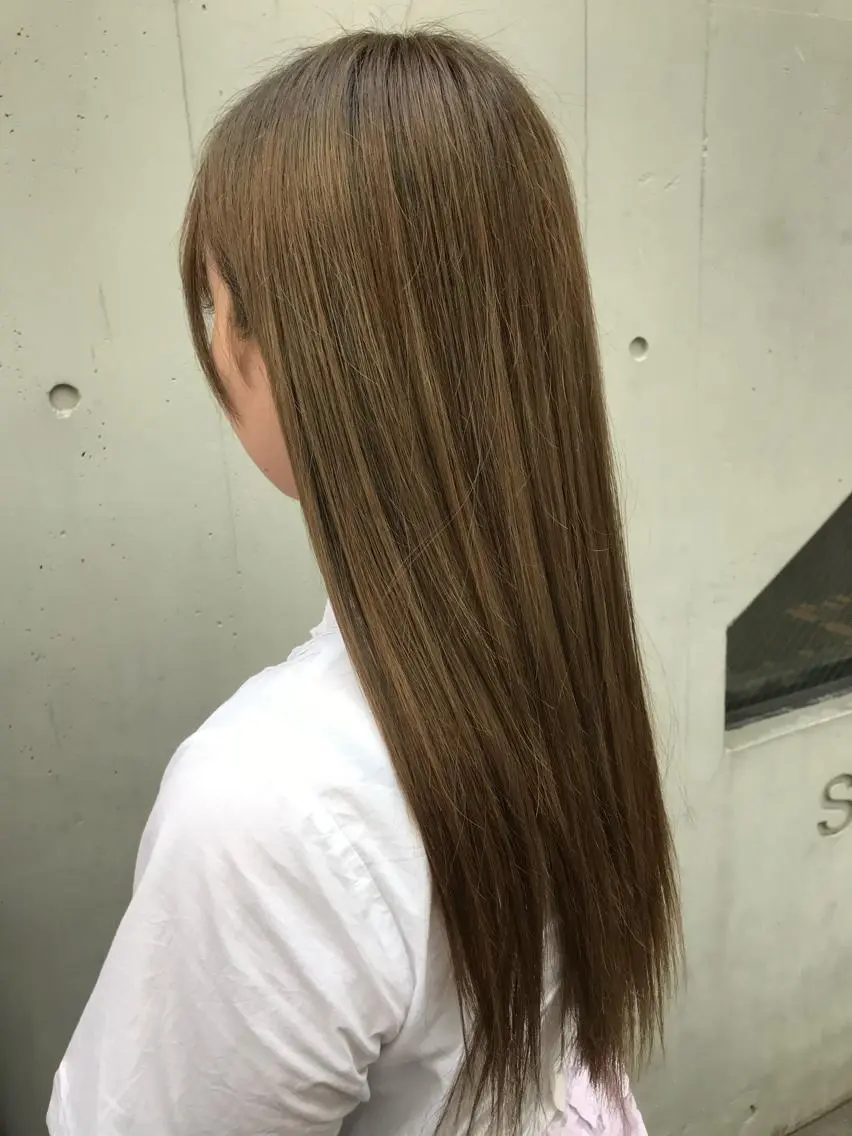 ロング カラー ブリーチ ブリーチなしカラー 鈴木 涼太のヘアスタイル