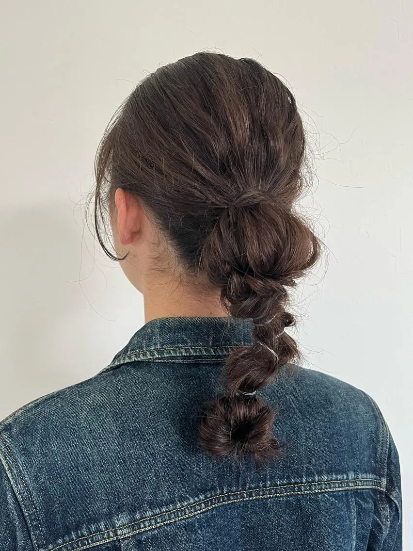 セミロング ヒグチ リンのヘアスタイル