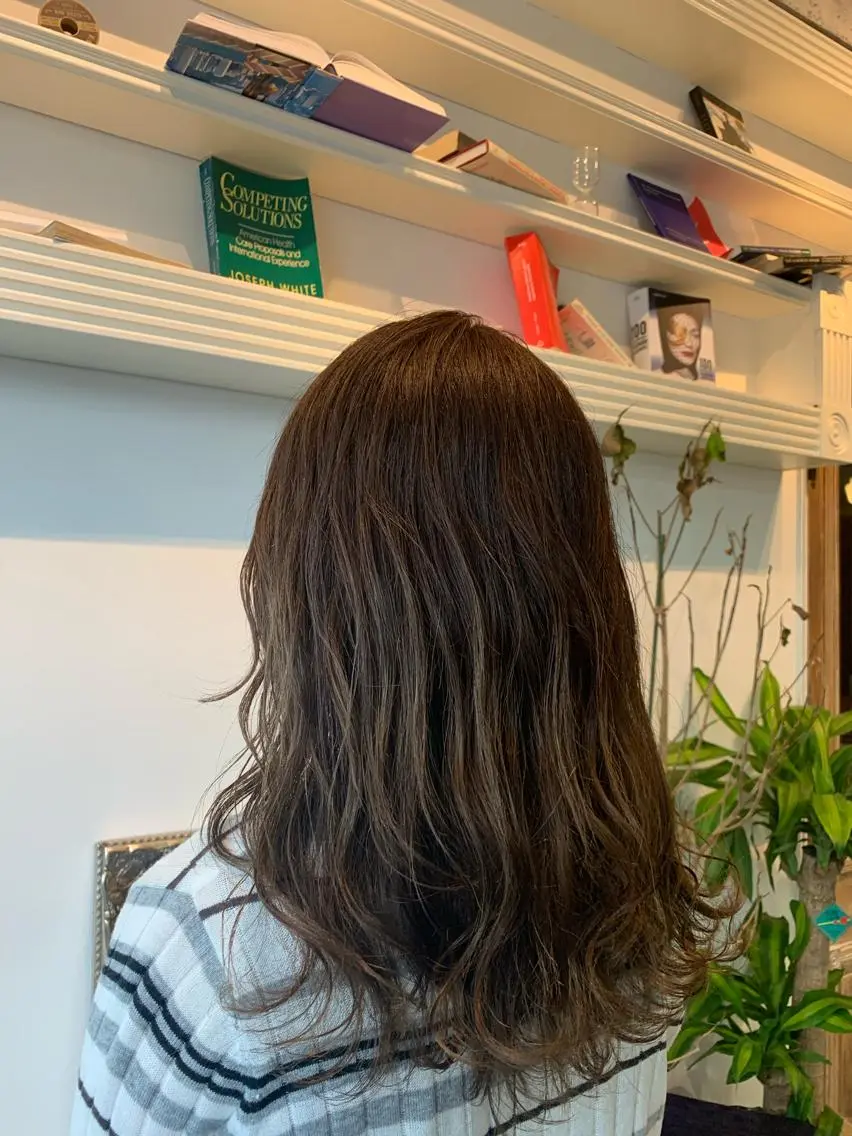 セミロング カット ヘアカラー トリートメント ヘッドスパ ヘアセット 大宮/山口 竣也のヘアスタイル