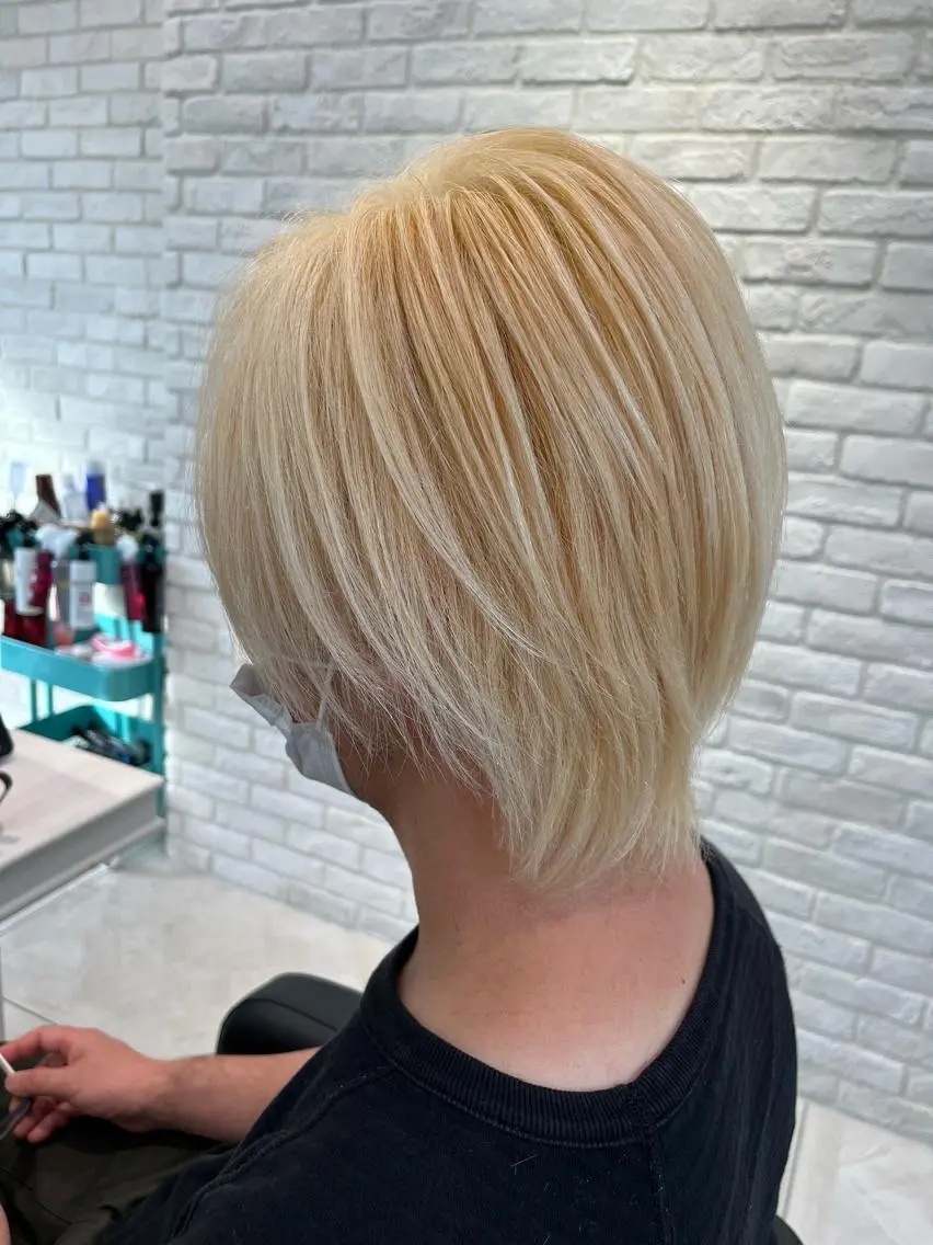 ショート カラー メンズ メンズブリーチ ブリーチ カット ヘアカラー トリートメント 🥇メンズ特化 伊東輝のヘアスタイル