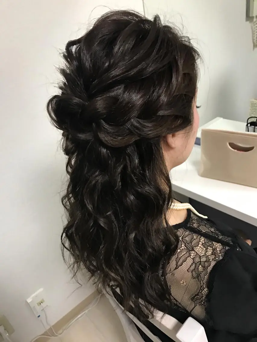 ロング ヘアアレンジ ハーフアップ 【カメレオン】 上村 祥子のその他イメージ