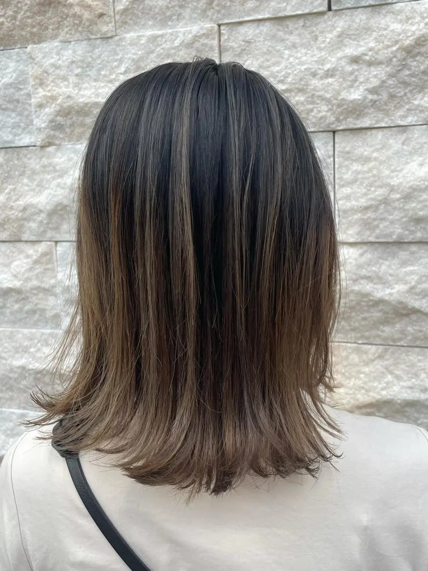 ミディアム カラー 北川 智海のヘアスタイル
