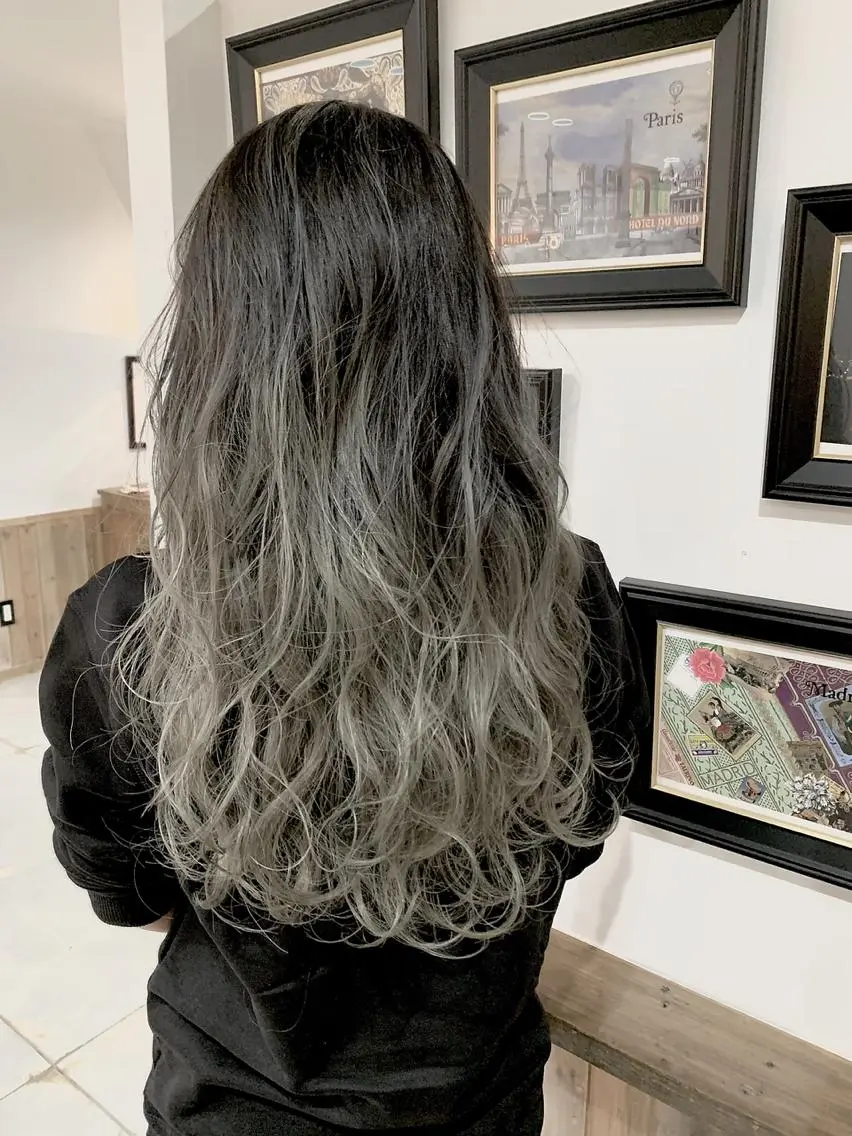 ロング カラー ヘアアレンジ ヘアカラー トリートメント ヘアセット 吉田裕太/ハイライト ダブルカラーのヘアスタイル