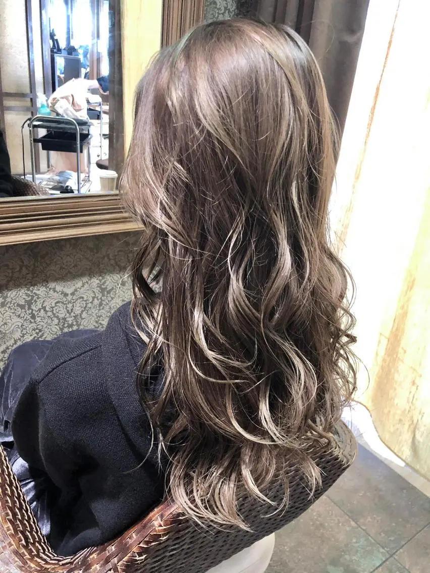 セミロング 外国人風カラー 髪質改善特化KIZU /艶髪研究(京都)のヘアスタイル