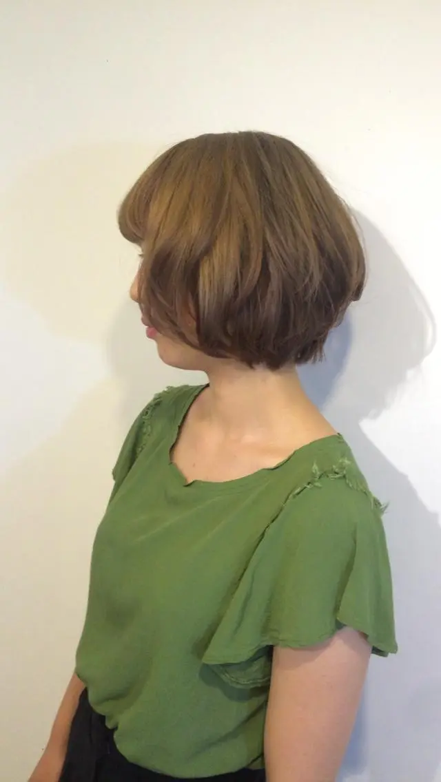 ショート カラー アッシュ ベージュカラー 🪼個性、雰囲気🪼 ⛈オカダ🎧のヘアスタイル