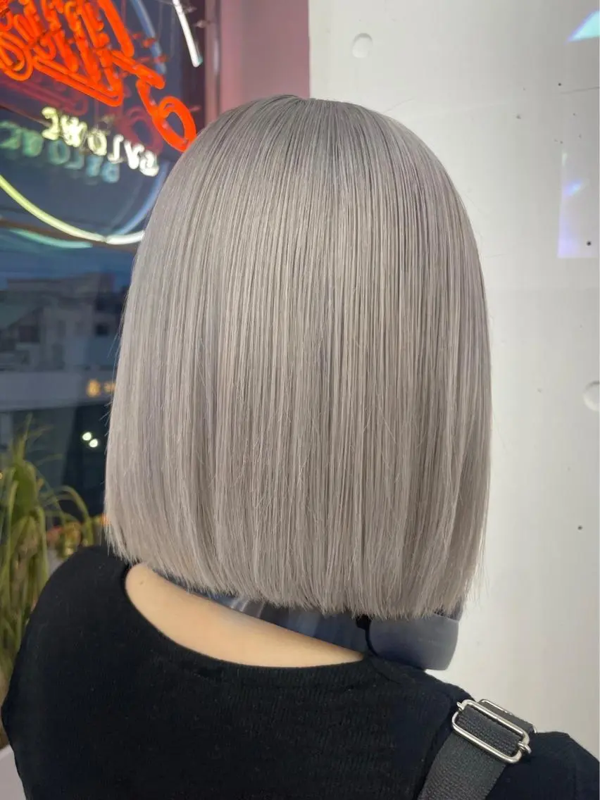 ミディアム カラー ブリーチ ケアブリーチ トリートメント レイヤーカット💖 Kaedeのヘアスタイル