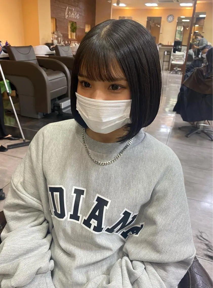 ミディアム カラー パーマ ヘアアレンジ ネイル マツエク・マツパ カット トリートメント 川上 麻梨阿のヘアスタイル