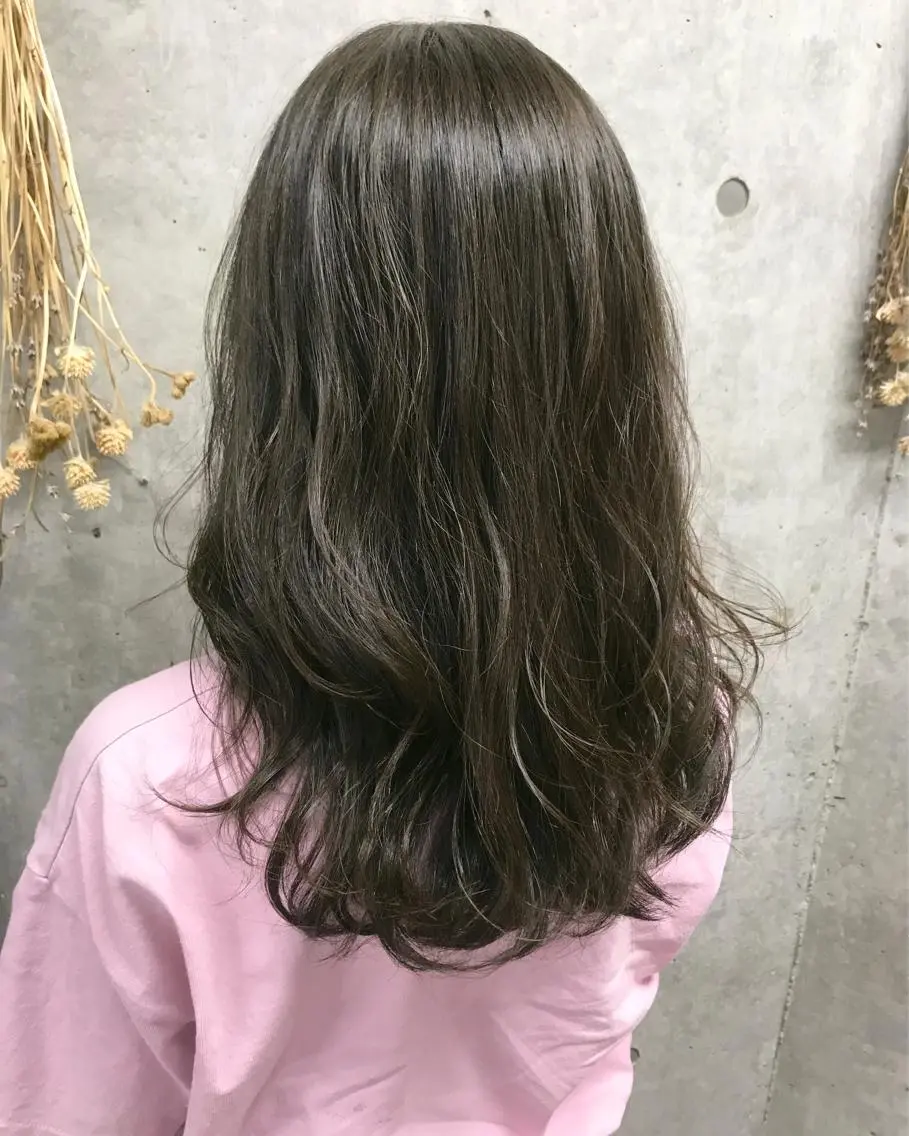 セミロング カラー ヘアアレンジ アッシュ 透明感カラー Satsuki ✂︎♡のヘアスタイル