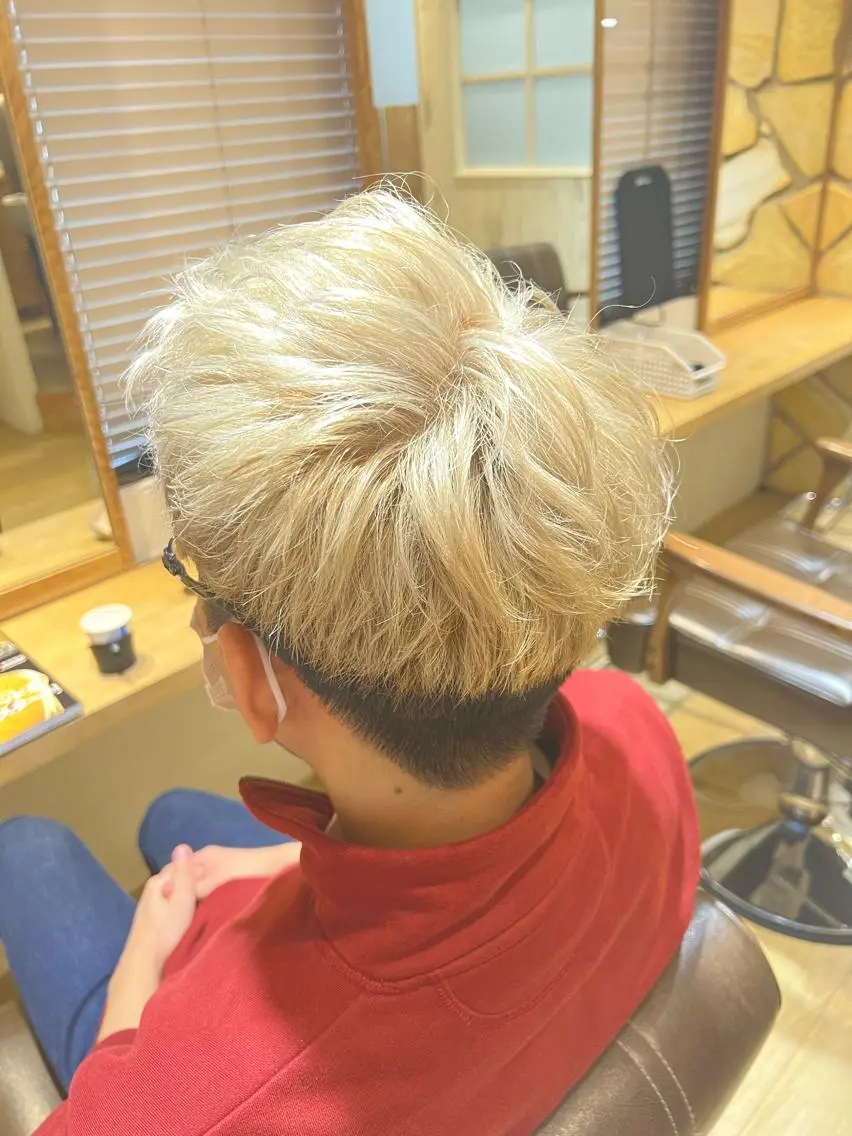 ショート カラー メンズ メンズブリーチ ブリーチ カット ヘアカラー 新宿メンズ人気No1 仙頭 由範のヘアスタイル