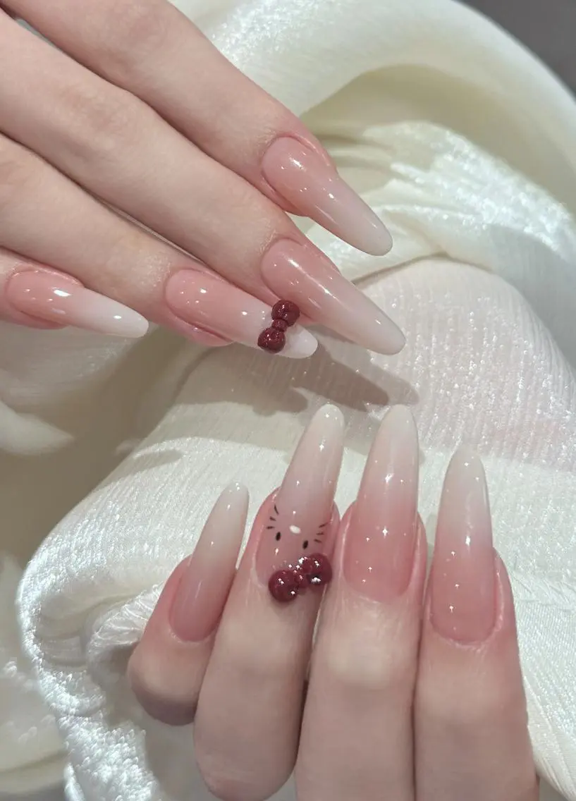 ネイル ハンドネイル RAFFINE haru🦋🩵のネイルデザイン