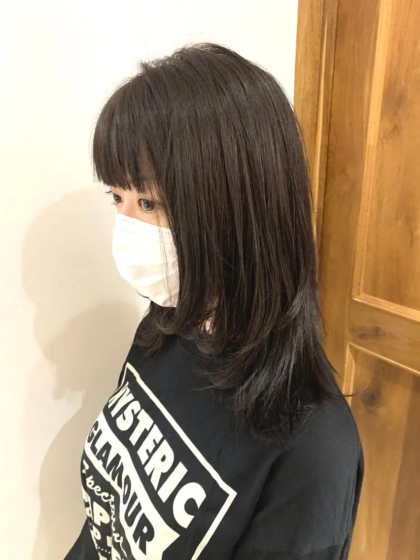 セミロング ウルフカット 斉藤大河 カラー/縮毛矯正のヘアスタイル