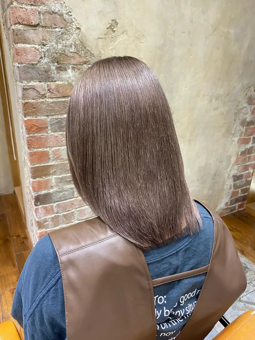 ミディアム カラー パーマ バレイヤージュ ブリーチ ケアブリーチ ダブルカラー ハイライトカラー カット ヘアカラー 縮毛矯正 トリートメント 銀座✨レイヤーカット 顔まわり/坂本亜裟海のヘアスタイル