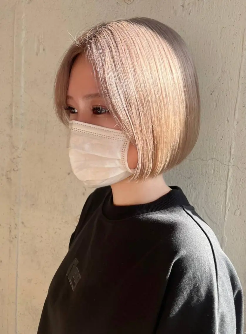 ショート カラー カット ヘアカラー トリートメント hisano / ハイトーン・透明感のヘアスタイル