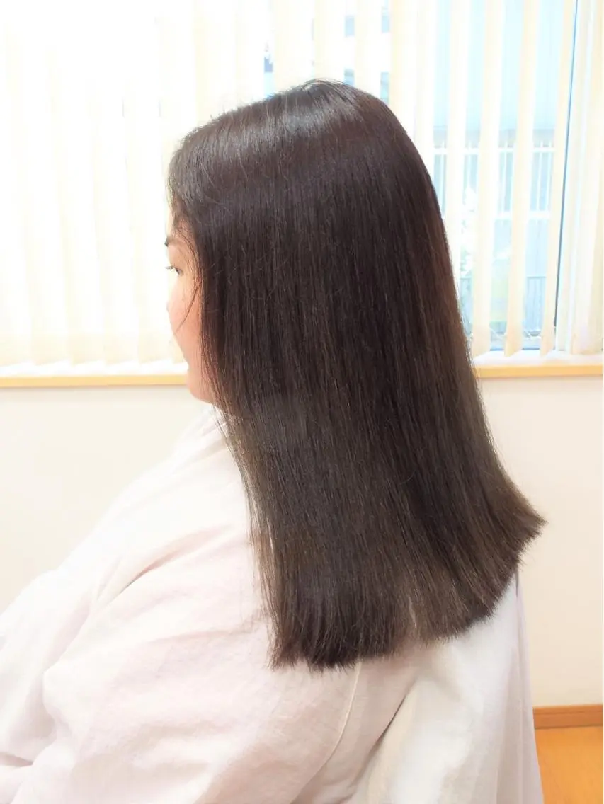 ロング カラー イルミナカラー カット ヘアカラー トリートメント 山田 達也のヘアスタイル