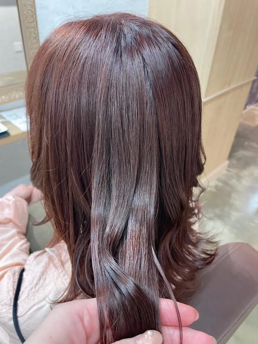 ミディアム カラー ヘアアレンジ ブラウンカラー ピンクカラー ピンクブラウン ヘアカラー トリートメント 🍒透明感カラー/ 艶カラー/さくら🍒のヘアスタイル