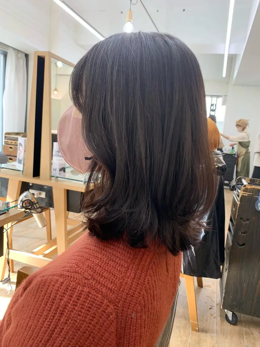セミロング カラー パーマ ヘアアレンジ メンズ キッズ ネイル マツエク・マツパ アイブロウ レイヤーカット/ 巻ける縮毛矯正のヘアスタイル