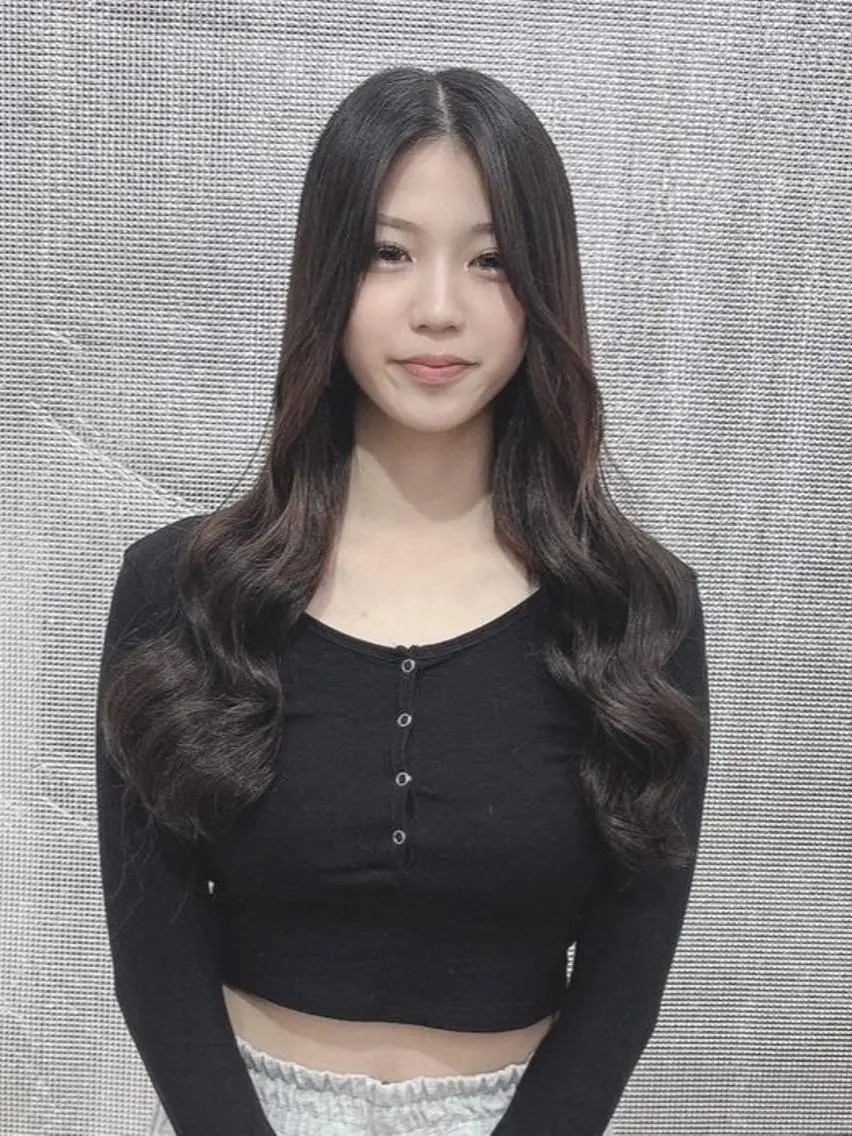 ロング ヘアアレンジ カラー シールエクステ バレイヤージュ ブリーチ ケアブリーチ ダブルカラー LIP 大阪本店 エクステ MISAのヘアスタイル
