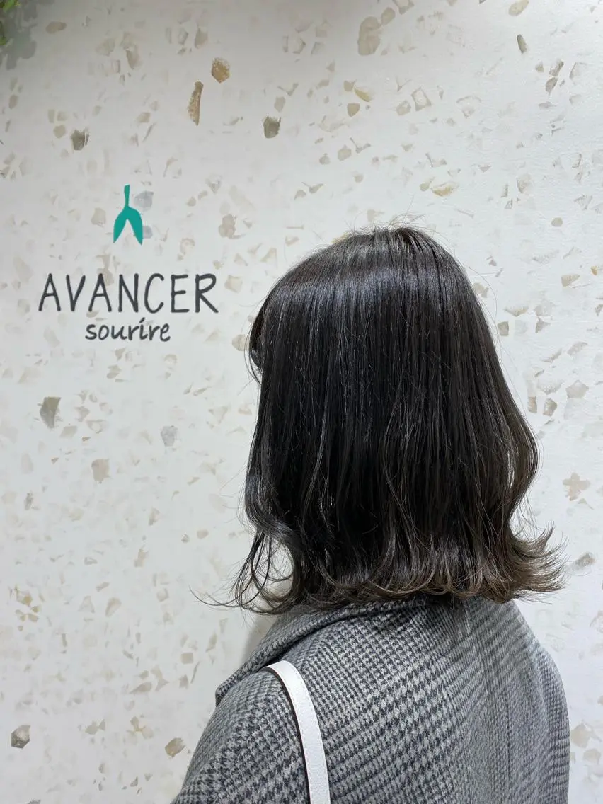 ミディアム soil ミヤタケのヘアスタイル