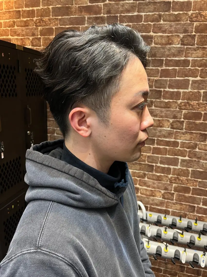 ショート カラー パーマ ヘアアレンジ メンズ キッズ ネイル マツエク・マツパ アイブロウ メンズブリーチ メンズハイライト メンズインナーカラー メンズ韓国風 ブリーチ 久木原 ゆりのヘアスタイル