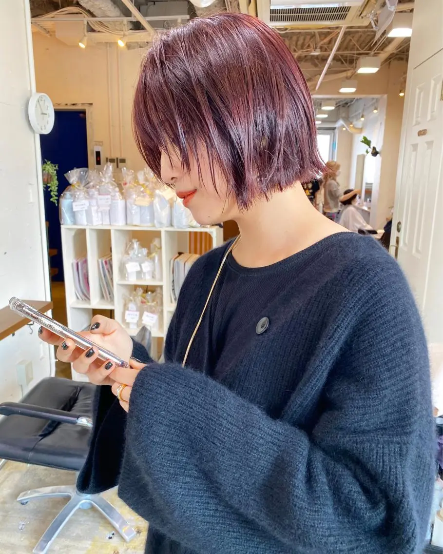 ショート カラー パーマ ヘアアレンジ ヘアカラー 縮毛矯正 トリートメント くびれレイヤー/艶 カラー　MADOKAのヘアスタイル