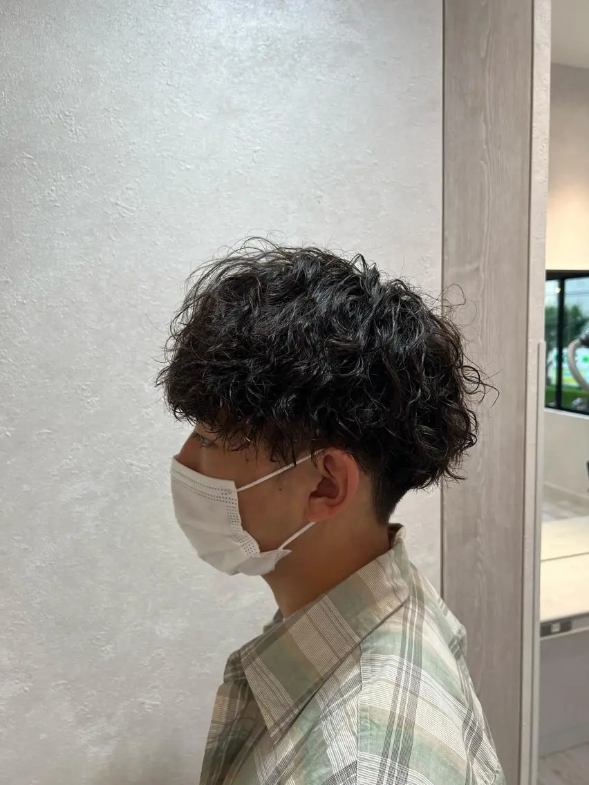 パーマ メンズ フェードカット メンズパーマ スキンフェード 波巻きパーマ スパイラルパーマ カット パーマ 瀬野凌介/メンズ カット/パーマのヘアスタイル