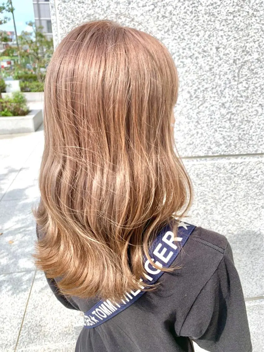ミディアム トリートメント 重原 彩香のヘアスタイル