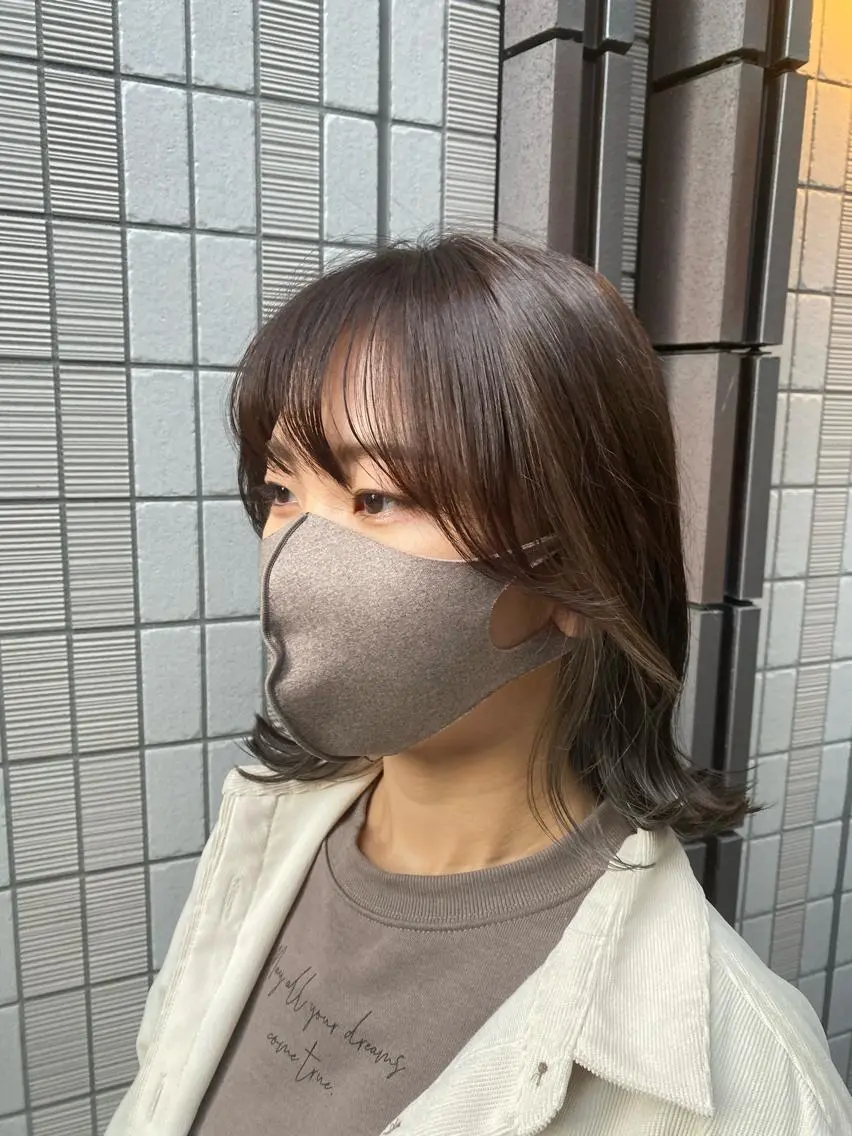 ミディアム カラー 切りっぱなしボブ ベージュカラー ハイトーンカラー インナーカラー ピンクカラー 🌿レイヤー/ブリー チ/🌿JINのヘアスタイル