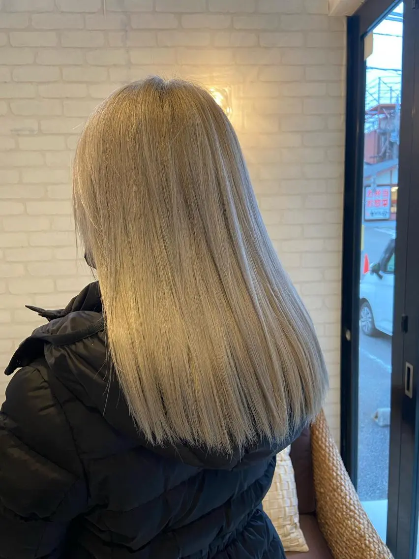 セミロング ヘアカラー トリートメント 浅川 実行のヘアスタイル
