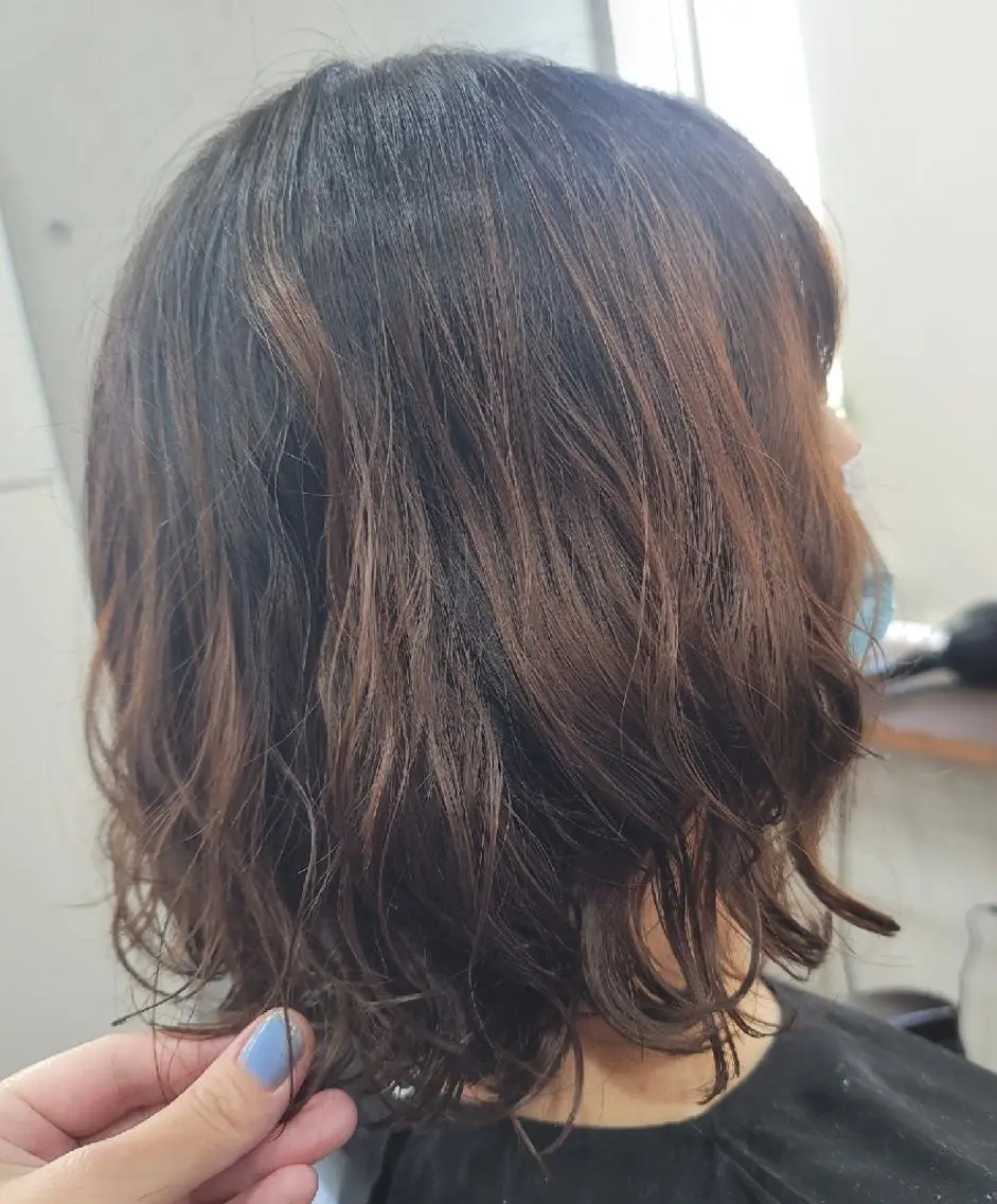 ミディアム パーマ ミディアムパーマ カット ヘアカラー S. ERIのヘアスタイル