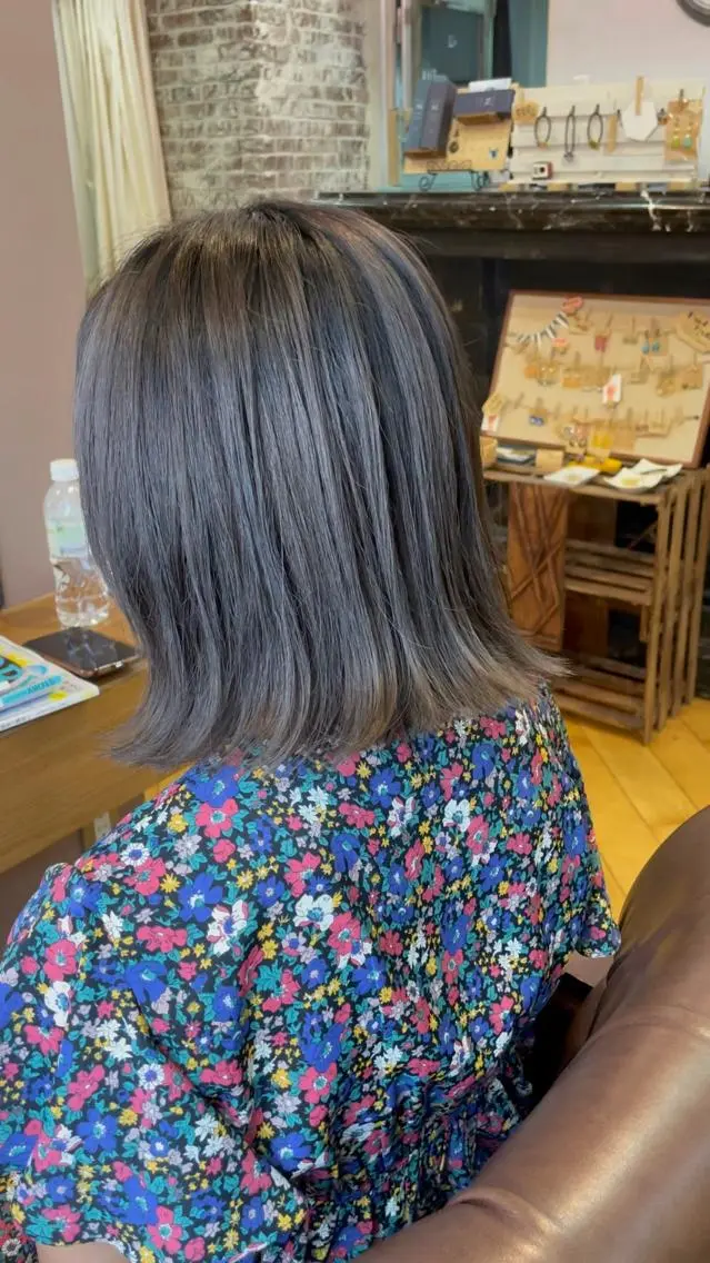 ミディアム カラー バレイヤージュ レイヤーカット 廣瀬 智志のヘアスタイル