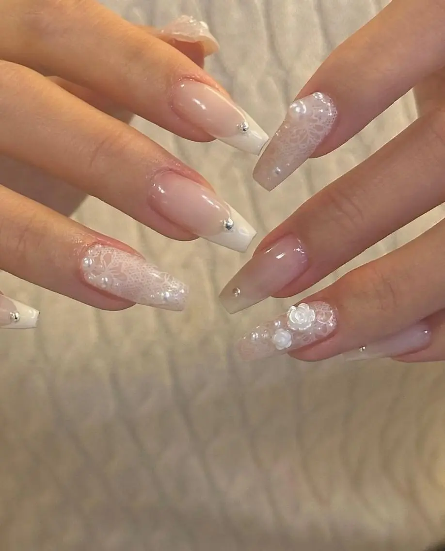 ネイル 長さ出し キラキラネイル 韓国ネイル 持ち込み シンプルネイル Blingg NailStudioのネイルデザイン