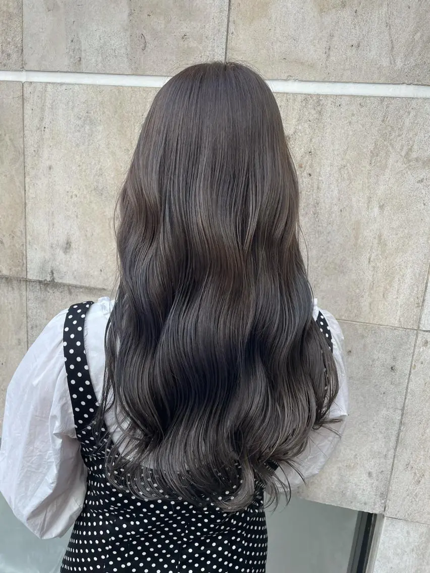 ロング カラー ミヤザキ タクトのヘアスタイル