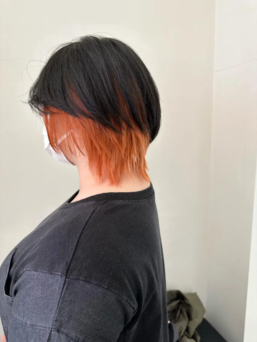 ショート カラー オレンジ ウルフカット カット ヘアカラー トリートメント ダメージレスブリーチ HIROSHIのヘアスタイル