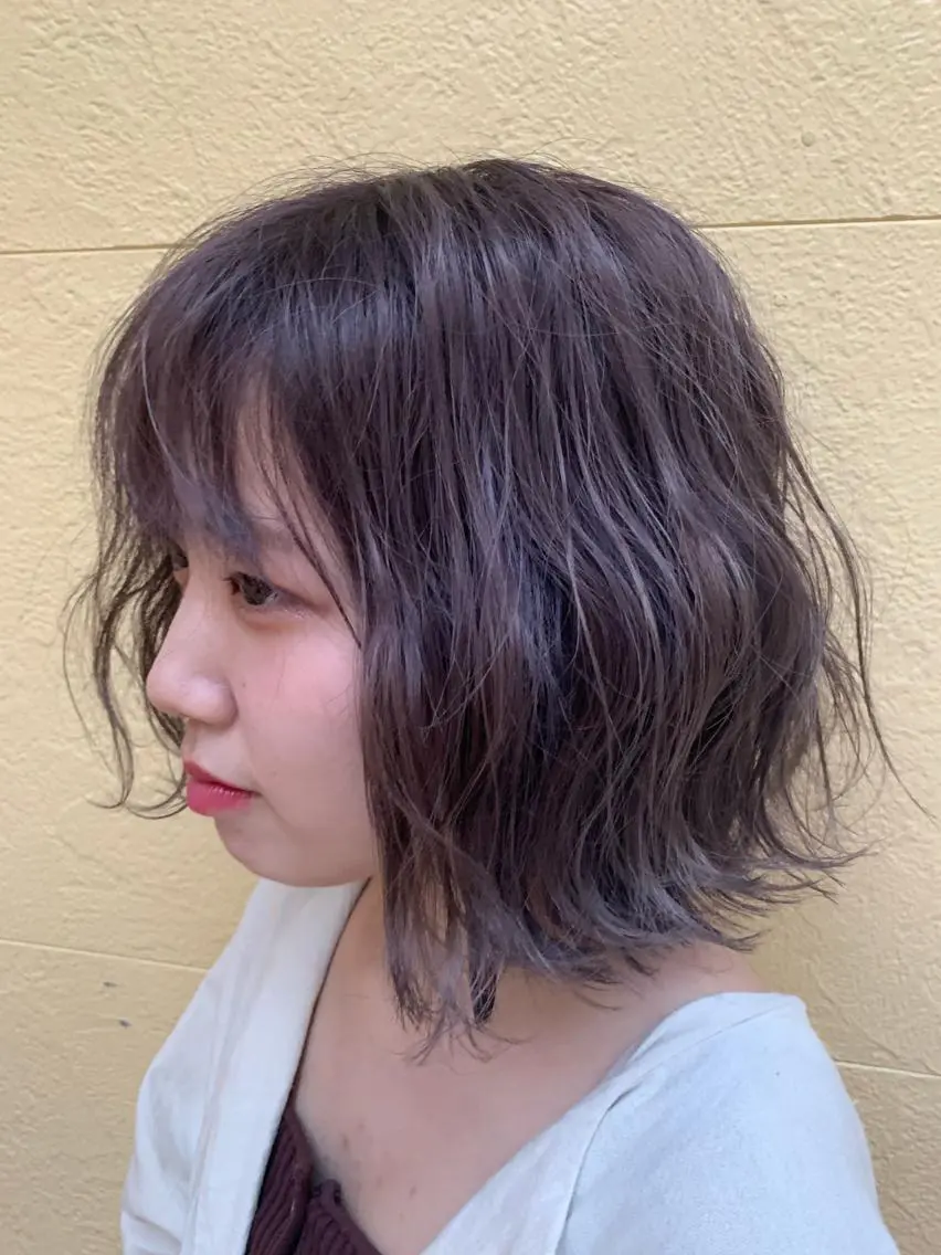 ショート カラー ブリーチ 糟谷 慈英のヘアスタイル