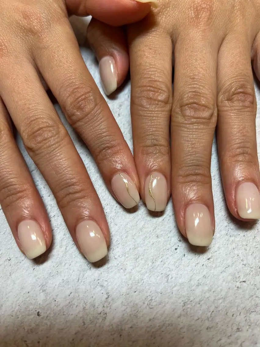 ネイル ハンドネイル 【LINON】 airiのネイルデザイン