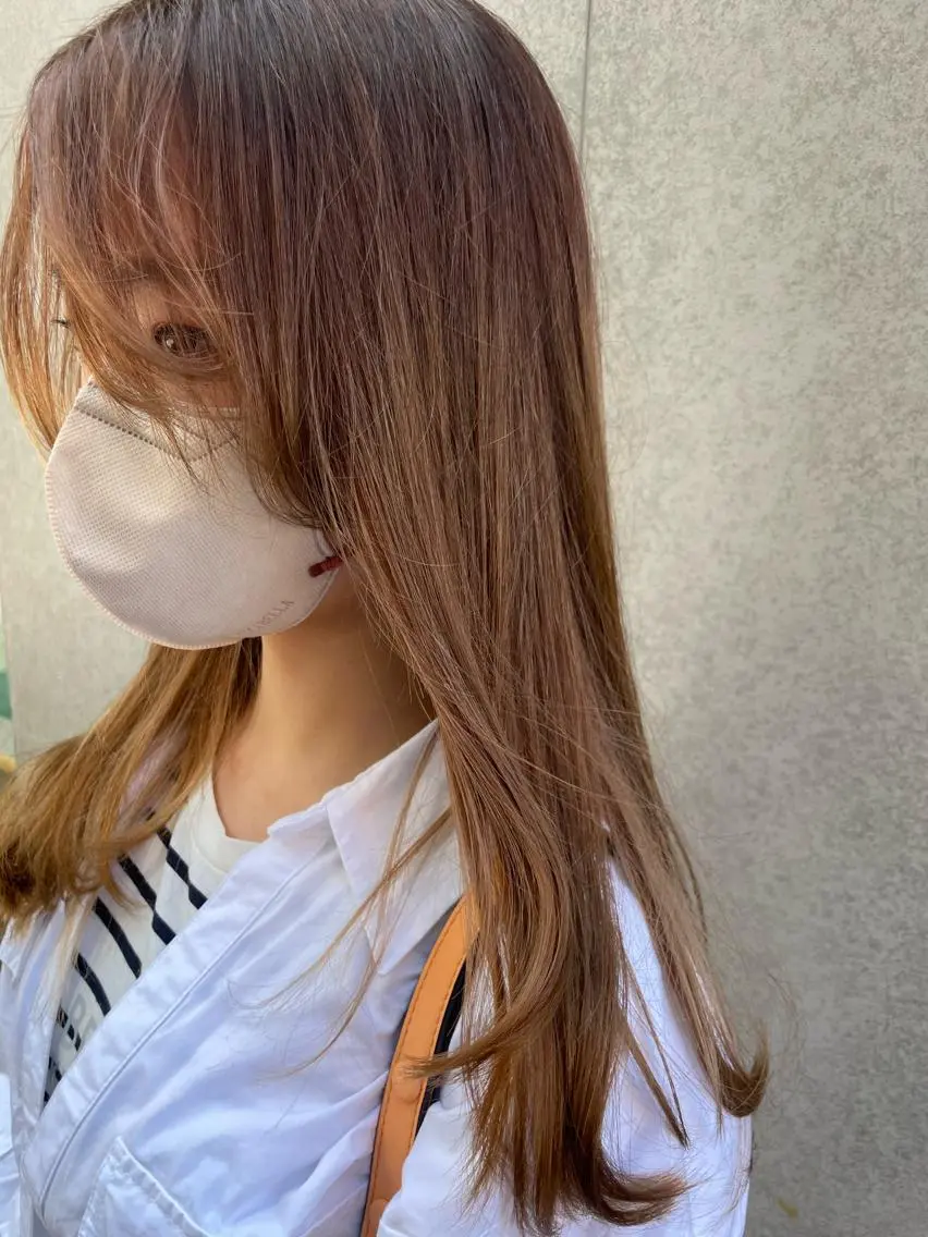 カラー EIGHT MAYUのヘアスタイル