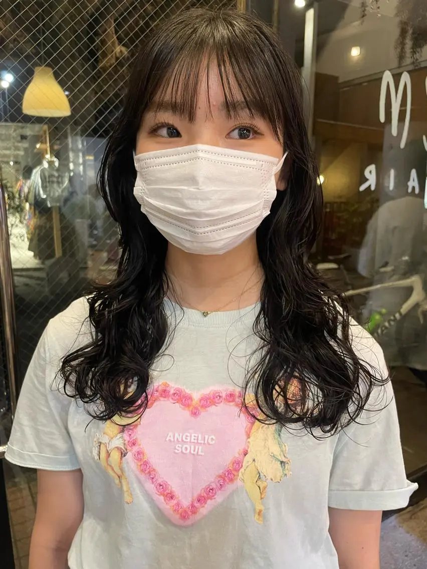 ロング パーマ ヘアアレンジ satsuki 暖色・ブラウンカラーのヘアスタイル