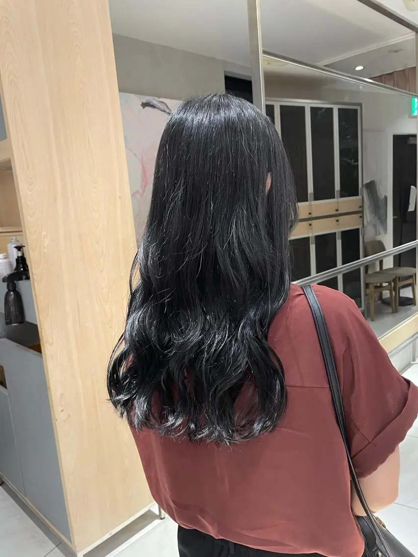 ロング カラー ヘアアレンジ ヘアカラー トリートメント ヘッドスパ ヘアセット 艶髪/レイヤーカット 🐣misakiのヘアスタイル