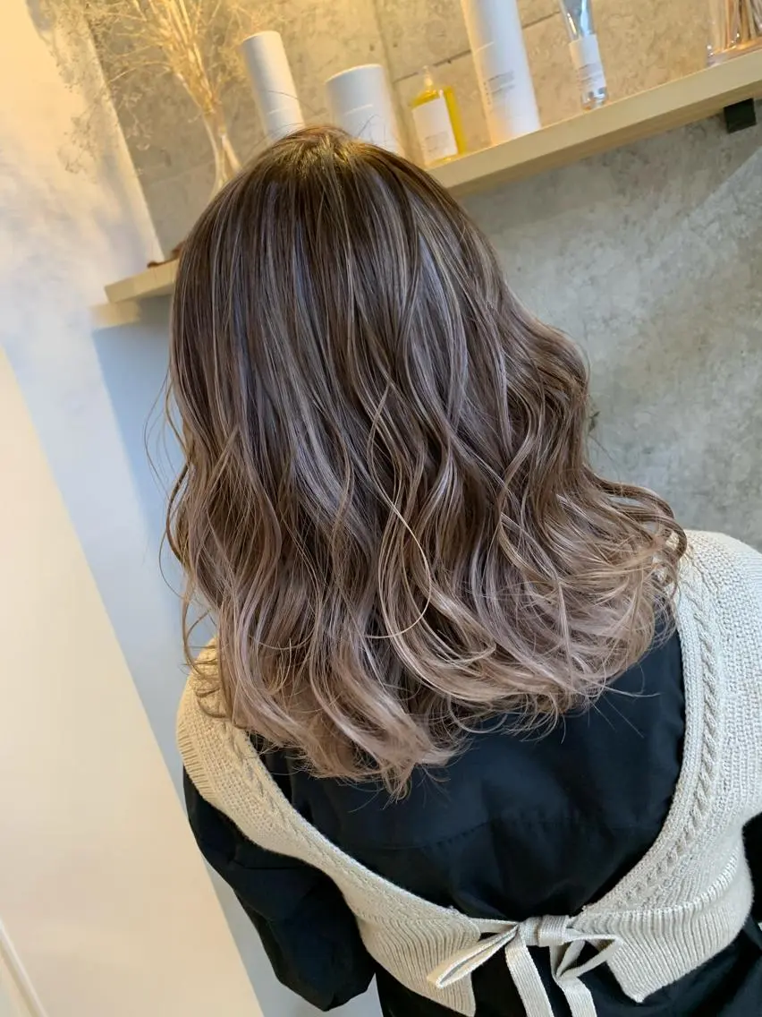 ミディアム カラー ヘアカラー トリートメント 天野 開のヘアスタイル